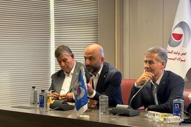 اعتراض انجمن تولیدکنندگان فولاد به قیمت‌گذاری بورس کالا‌/ فرمول،‌ مبتنی بر توافق تشکل‌های زنجیره باشد  