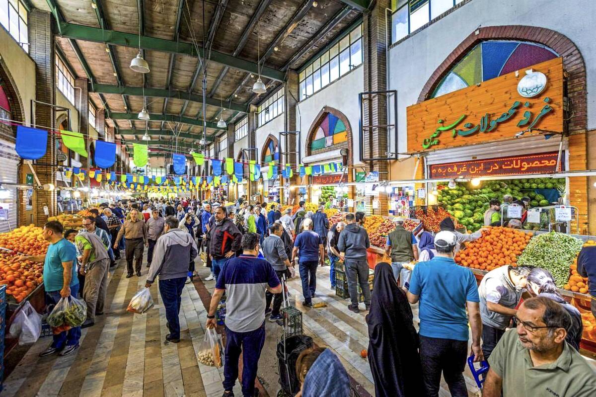  کالاهای اساسی به اندازه کافی در میادین و بازارهای میوه و تره‌بار وجود دارد