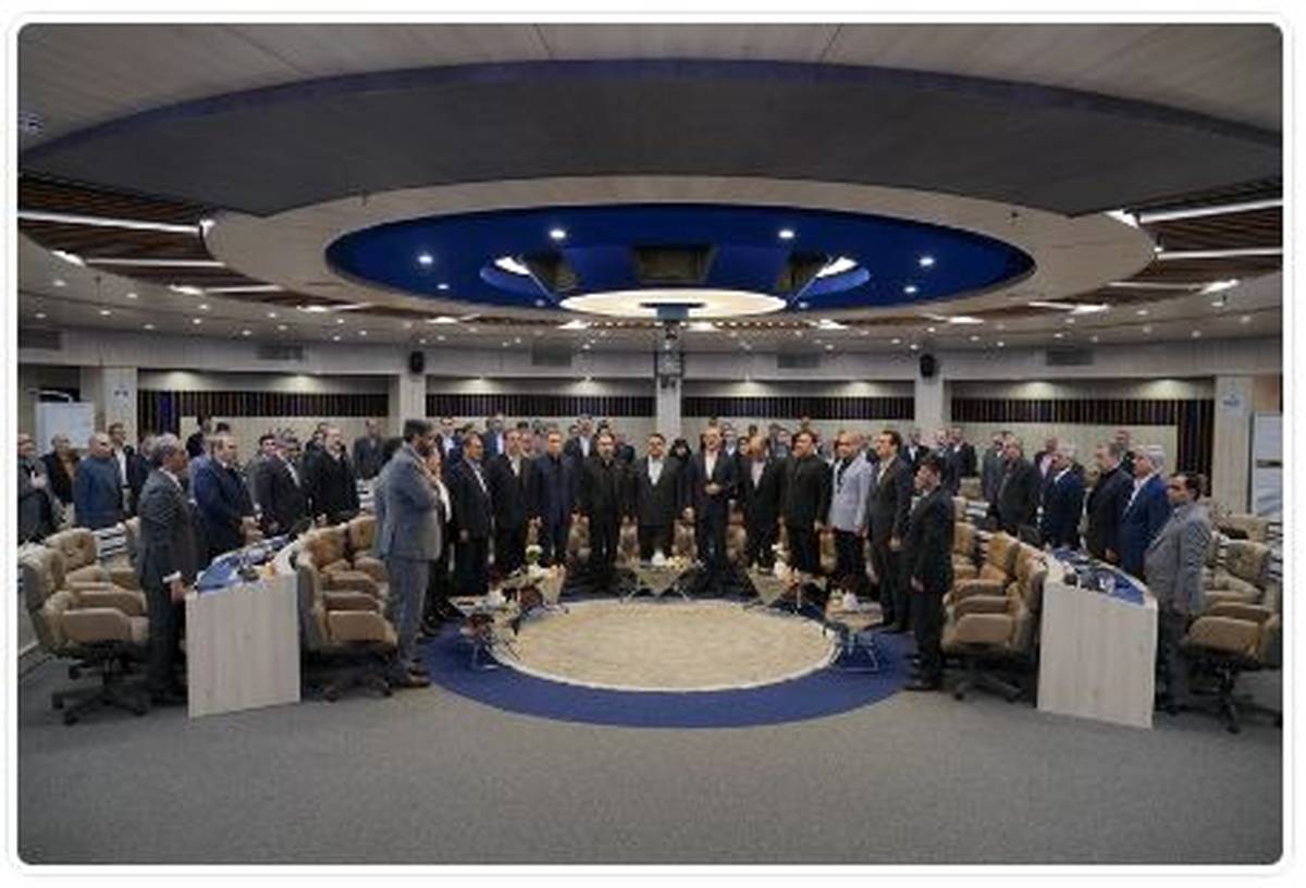 همایش ارزیابی عملکرد ۹ ماهه بانک ملی ایران در حال برگزاری است