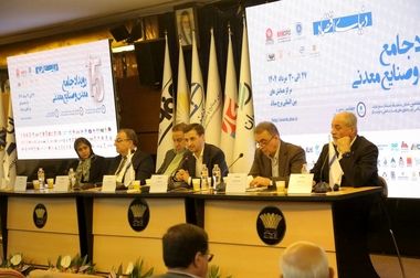 تقدیر رئیس سازمان حفاظت محیط زیست از همت و تعهد دکتر محمدرضا تابش در ارتقای دانش و فرهنگ محیط زیستی