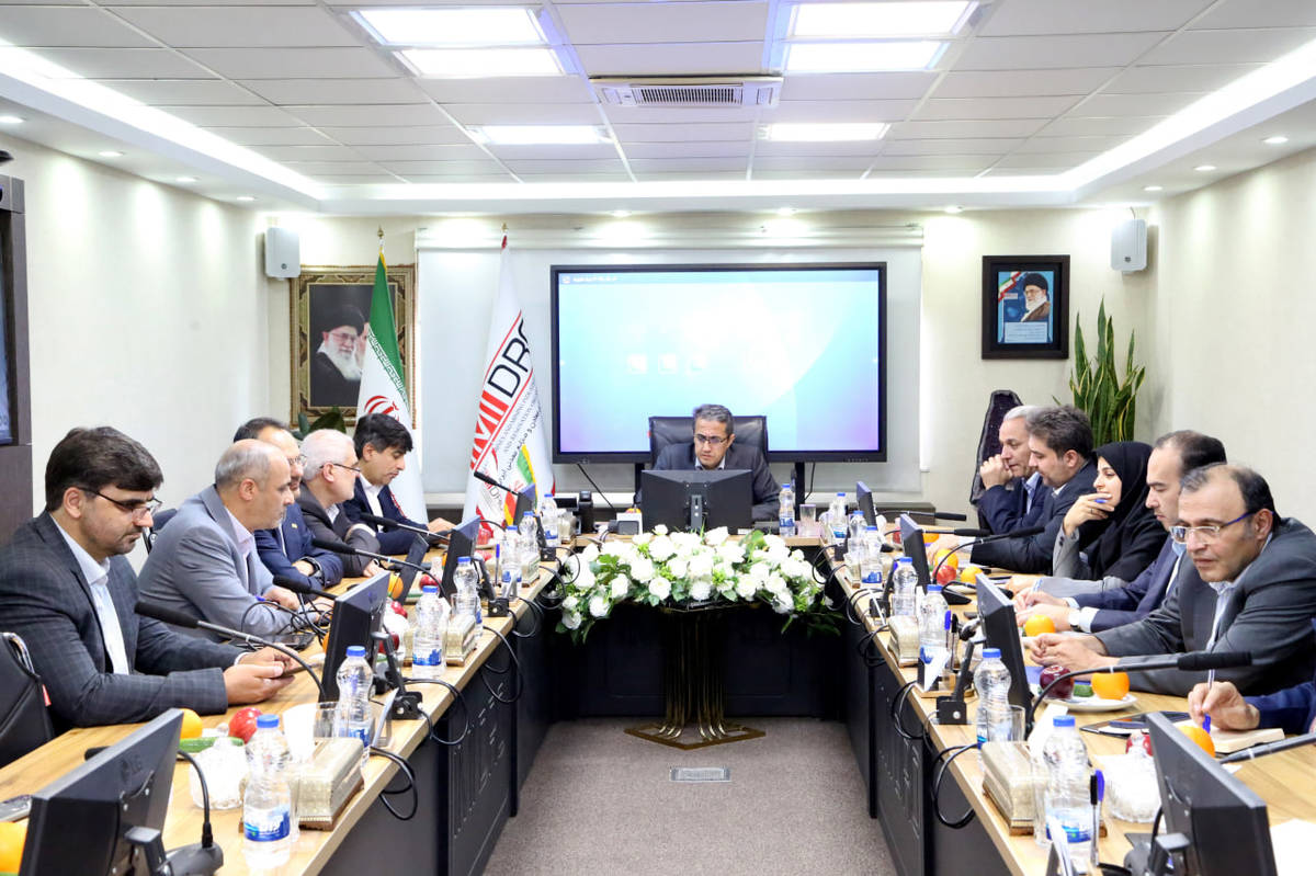 آقاجانلو: ضرورت تعیین نقطه بهینه تولید در فولاد مبارکه/ زرندی: سرمایه گذاری در اکتشاف؛ اولویت امسال فولاد مبارکه است