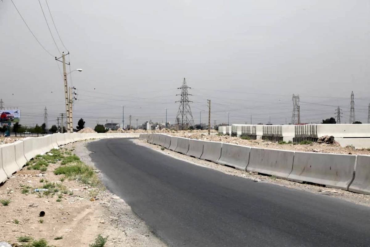  ایمن‌سازی بخشی از مسیر مواصلاتی بین بزرگراه خلیج فارس و بزرگراه شهید هاشمی  با نصب 300 نیوجرسی
