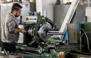 سیاست کاهش بیکاری در پساجنگ و جلوگیری از رکود بازار کار