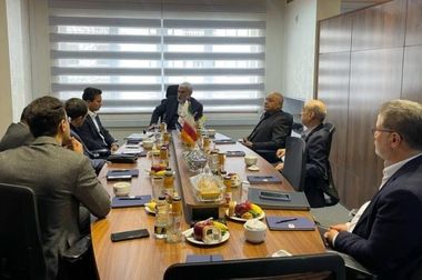 کارکنان موسسه اعتباری ملل، سرمایه‌ای ارزشمند برای تحول در نظام بانکی کشور