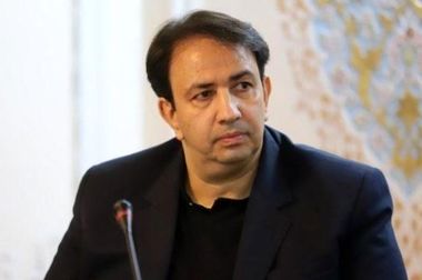  بازدید دبیر شورای عالی مناطق آزاد از غرفه ماکو در ششمین نمایشگاه لجستیک تهران