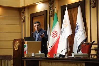 درج شرکت پویا زرکان آق دره در بورس تهران