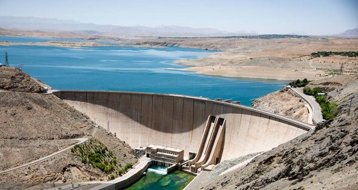 بحران فرونشست اصفهان با انتقال آب دریای عمان حل نمی‌شود