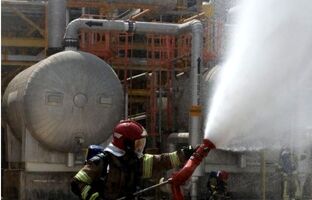 برگزاری موفقیت آمیز مانور اطفاء حریق و عملیات امداد و نجات از ارتفاع در هنگام