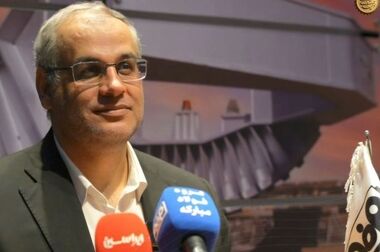 امروز خرمشهرِ کارکنان فولاد مبارکه کار در خطوط تولید است