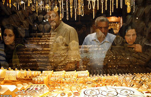 طلای آبشده بخرید یا نه؟/ سرمایه‌گذاری پرریسک در پوشش طلا