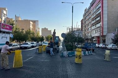 حفاظت از درختان منطقه ۲ با اجرای طرح باندینگ 