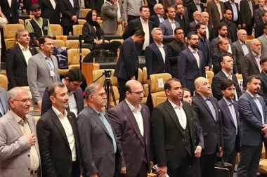 بومی سازی چسب جایگزین بنتونیت در فولاد خوزستان