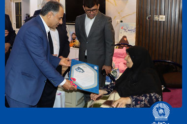 رونمایی از طرح پیش‌فروش ارز صادراتی برای اولین بار در بانک تجارت کلید خورد