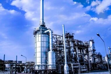 اهدائ تندیس زرین « مسئولیت اجتماعی و فرهنگ سازمانی» به شرکت نفت سپاهان