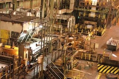 کسب رکورد ماهانه تولید کلاف سرد در خط کورکتیو ۴ نورد سرد