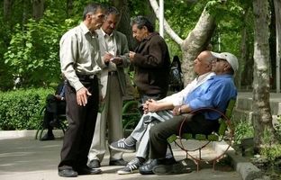 معوقات فروردین بازنشستگان تأمین اجتماعی چه زمانی پرداخت می‌شود؟