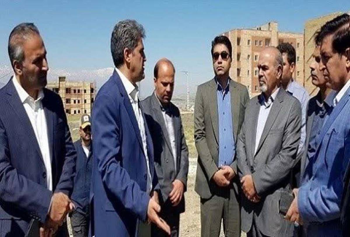 تعامل وزارت راه و شهرسازی و بانک مسکن، نقطه عطفی در تحقق اهداف نهضت ملی مسکن/عملکرد مطلوب بانک مسکن در پاسخگویی به مشکلات متقاضیان نهضت ملی/رفع مشکلات در مسیر توسعه نهضت ملی الیگودرز با هدایت وزارت راه و شهرسازی و همت بانک مسکن