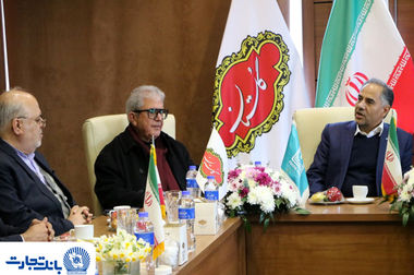 بازدید مدیرعامل بانک تجارت به‌عنوان نماینده وزیر اقتصاد از پروژه‌های زیربنایی اصفهان