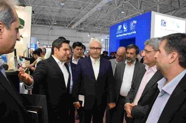 حضور مدیرکل ارتباطات و فناوری اطلاعات استان‌ تهران در غرفه پست بانک ایران در نمایشگاه الکامپ