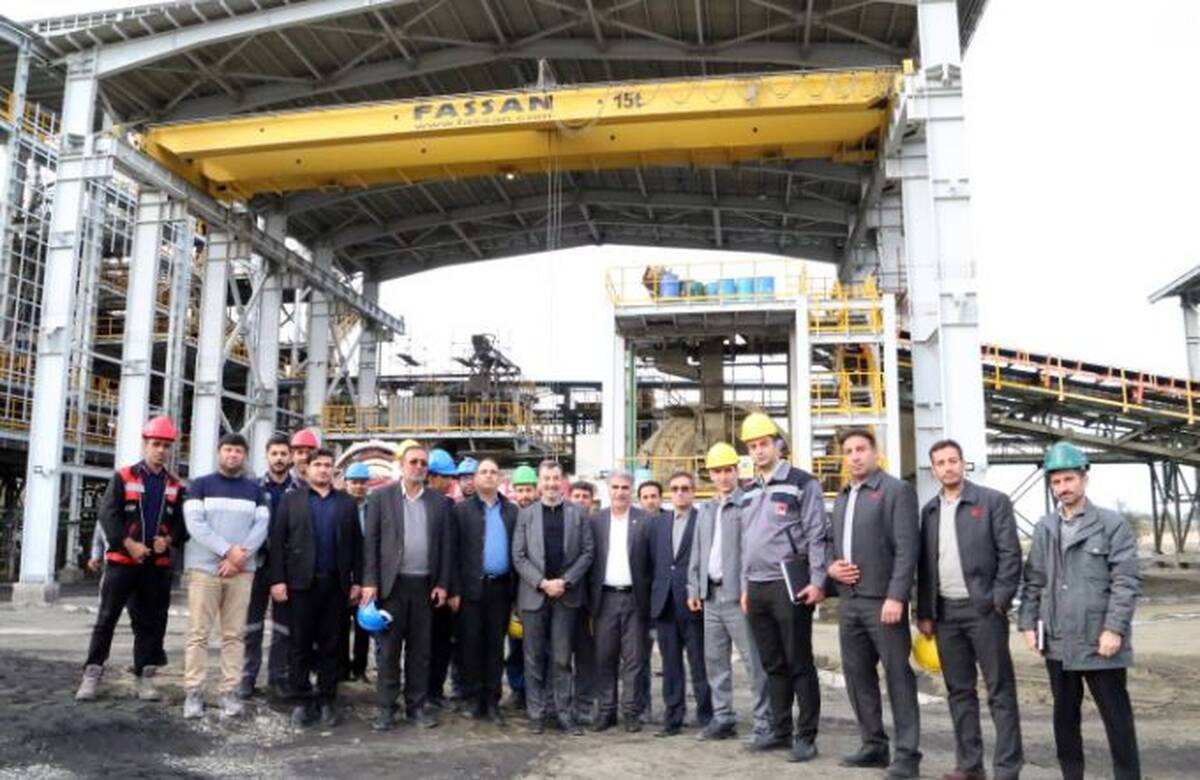 آمادگی همکاری ایمیدرو با دانش‌بنیان‌ها برای بومی‌سازی دانش تولید تیتانیوم