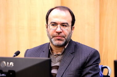 عرضه خودرو در بورس کالا راه‌حلی جامع‌ برای حل مشکل بازار خودرو نیست