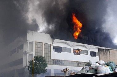 استقرار تیم کارشناسی بیمه ایران در جوار مجتمع ونوس