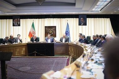 دیدار دکتر همتی با روسای کل بانک‌های مرکزی ترکیه و تونس‌