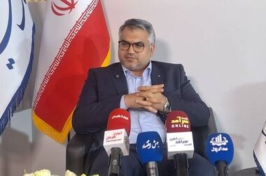 بازدید مدیر عامل بانک سینا از مرکز ارتباط با مشتریان و واحد‌های مستقر در ساختمان میر عماد