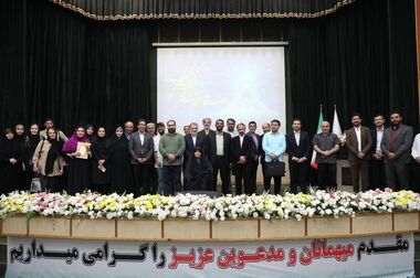 نشست قرار گاه خدمات اجتماعی و کاهش آسیب های اجتماعی منطقه۹ برگزار شد