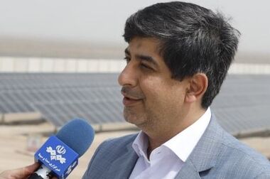 بازدید وزیر صمت و هیئت همراه از بزرگ‌ترین نیروگاه‌ خورشیدی کشور