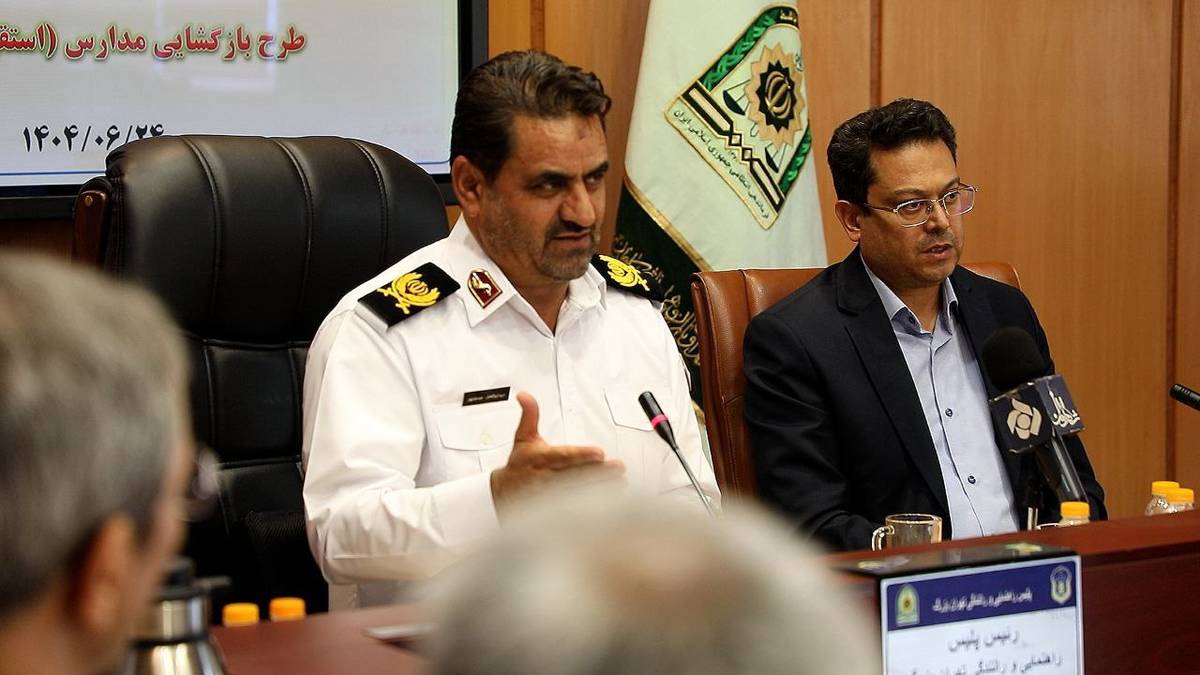 نشست مشترک پلیس راهور تهران بزرگ و شهرداری تهران در طرح استقبال از مهر 