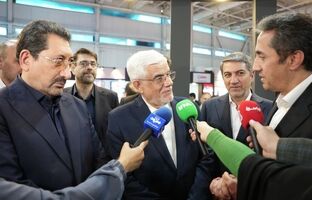  برنامه آغاز عملیات اجرایی 4 میلیارد دلار پروژه معدن و صنایع معدنی در سال جاری /درخواست آقاجانلو از عارف برای تامین انرژی پایدار و اتصال مناطق ویژه اقتصادی جنوب به خطوط راه آهن 