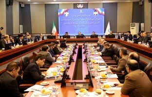 رضا مسرور: بازگشت کیش به محور سیاست ارزی کشور می‌تواند به ثبات بازار ارز کمک کند