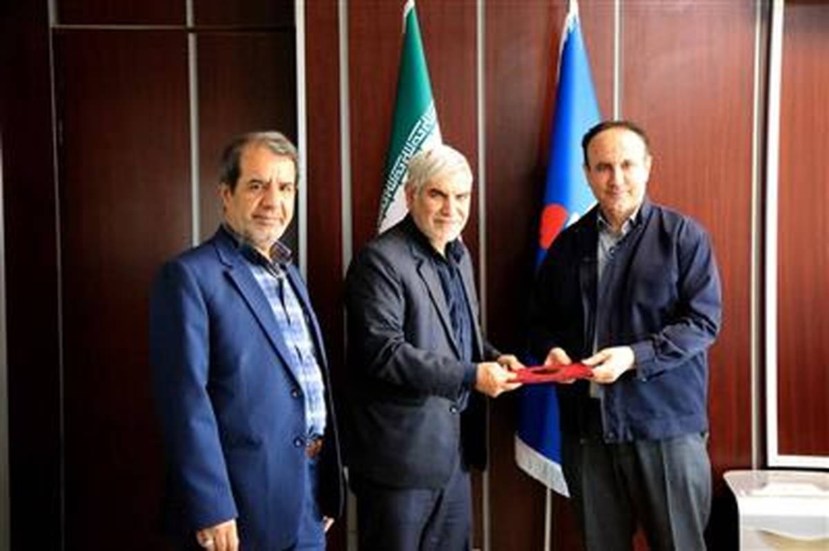 فرماندار رامشیر از مدیرعامل نفت و گاز مارون تقدیر کرد