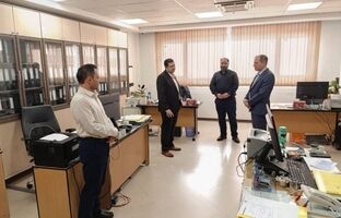 بازدید سرزده مدیرعامل بیمه آسیا از واحدهای مدیریت درمان و تقدیر از تلاش کارکنان در روز تعطیل