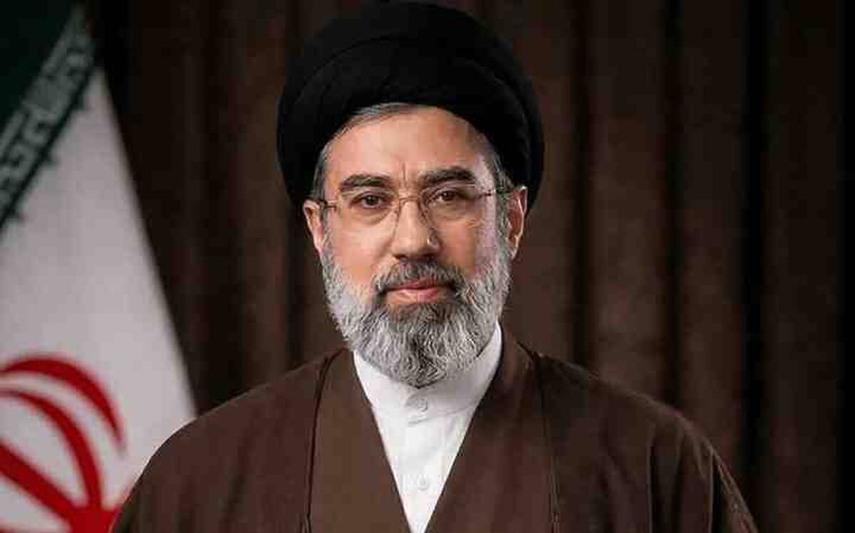 بیعت مدیرعامل، کارکنان و نیروهای جهادی همکار بنیاد برکت با آیت الله سید مجتبی حسینی خامنه‌ای (مدظله‌العالی)