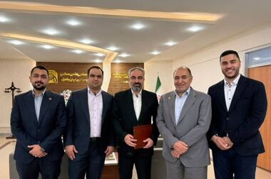 بازدیدعلیرضاچایچی ازپروژه فولاد آلیاژی مرکزی بافق درنخستین روزکاری