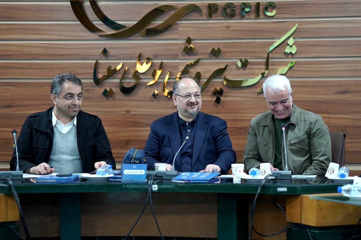 هدف‌گذاری هلدینگ خلیج‌فارس برای تأمین منابع مالی خارجی/ ضرورت مولدسازی منابع مازاد شرکت‌ها/ بهره‌گیری از تجربه پیش‌کسوتان صنعت پتروشیمی