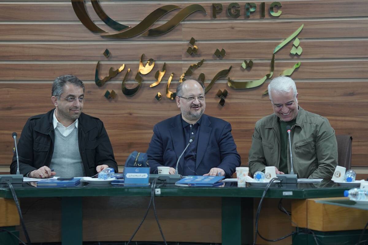 هدف‌گذاری هلدینگ خلیج‌فارس برای تأمین منابع مالی خارجی/ ضرورت مولدسازی منابع مازاد شرکت‌ها/ بهره‌گیری از تجربه پیش‌کسوتان صنعت پتروشیمی