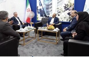 روز پایانی غرفه بیمه تجارت‌نو در شانزدهمین نمایشگاه بین‌المللی صنعت مالی (بورس، بانک و بیمه)