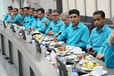 حاتمی مدیر برجسته صنعت فولاد کشور در سال ۱۴۰۴ در بخش دولتی و عمومی شد
