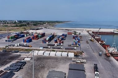 بازدید میدانی مدیرعامل سازمان منطقه آزاد انزلی از واحدهای تولیدی