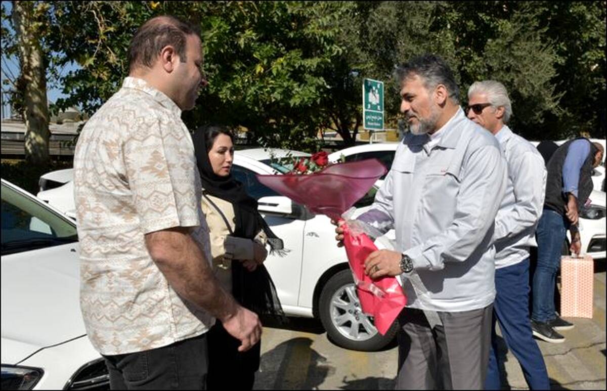 
تحویل شاهین پلاس سه ماه زودتر از موعد انجام شد/ ظرفیت تولید شاهین پلاس ۲۰ دستگاه در ساعت است/ اواسط آبان ماه سال جاری از تولید سال قبل عبور خواهیم کرد