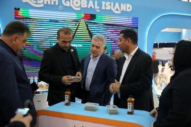 حضور مدیرعامل و اعضای هیئت مدیره منطقه آزاد انزلی در جمع تجار مجتمع ونوس
