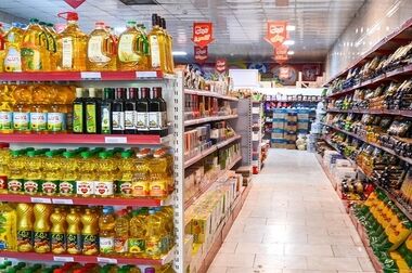 صادق: روند ترخیص کالاهای اساسی، جابه‌جایی مسافران و اجرای پروژه‌های مسکن بدون وقفه در حال انجام است