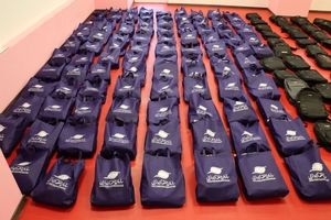 توزیع ۳۲۰ بسته کمک آموزشی در آغاز سال تحصیلی جدید بین دانش‌آموزان نیازمند منطقه آزاد انزلی