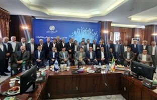 نشست مدیرعامل و معاونین با مدیران هفت منطقه مخابراتی در مشهد مقدس