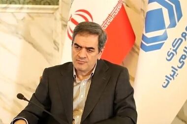 نشست صمیمانه هیئت رئیسه سندیکای بیمه گران ایران با رئیس کل بیمه مرکزی جمهوری اسلامی ایران