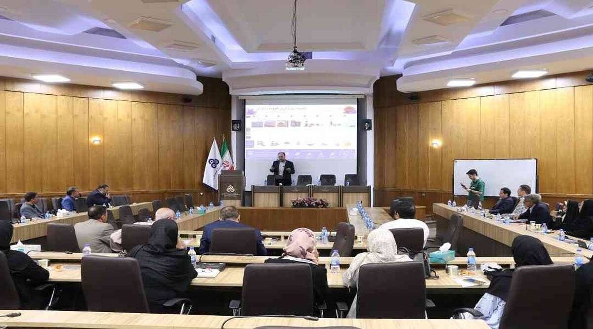   اولین نشست تخصصی سرمایه گذاری و توسعه فرآورده های طبیعی با موضوع ” فرآورده های طبیعی ، افق های نوین سرمایه گذاری“ برگزار شد
