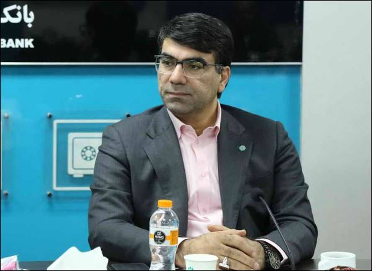 سامانه های«مدیریت ونظارت برتفاهم نامه ها»و«رتبه بندی مشتریان» درراستای تکریم خدمت گیرندگان است